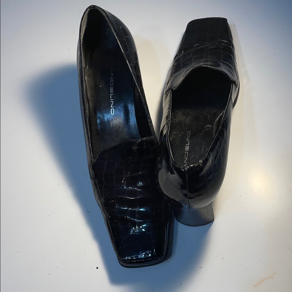 Bandolino Black Crocodile Patterned Heels